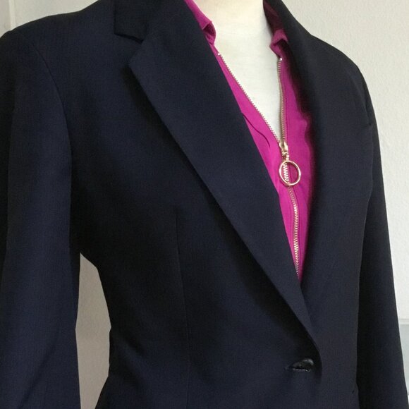 LINDEN GREY Women's Classic Jacket Blazer Two Button Lined Pockets Navy Blue 04 - Picture 5 of 8